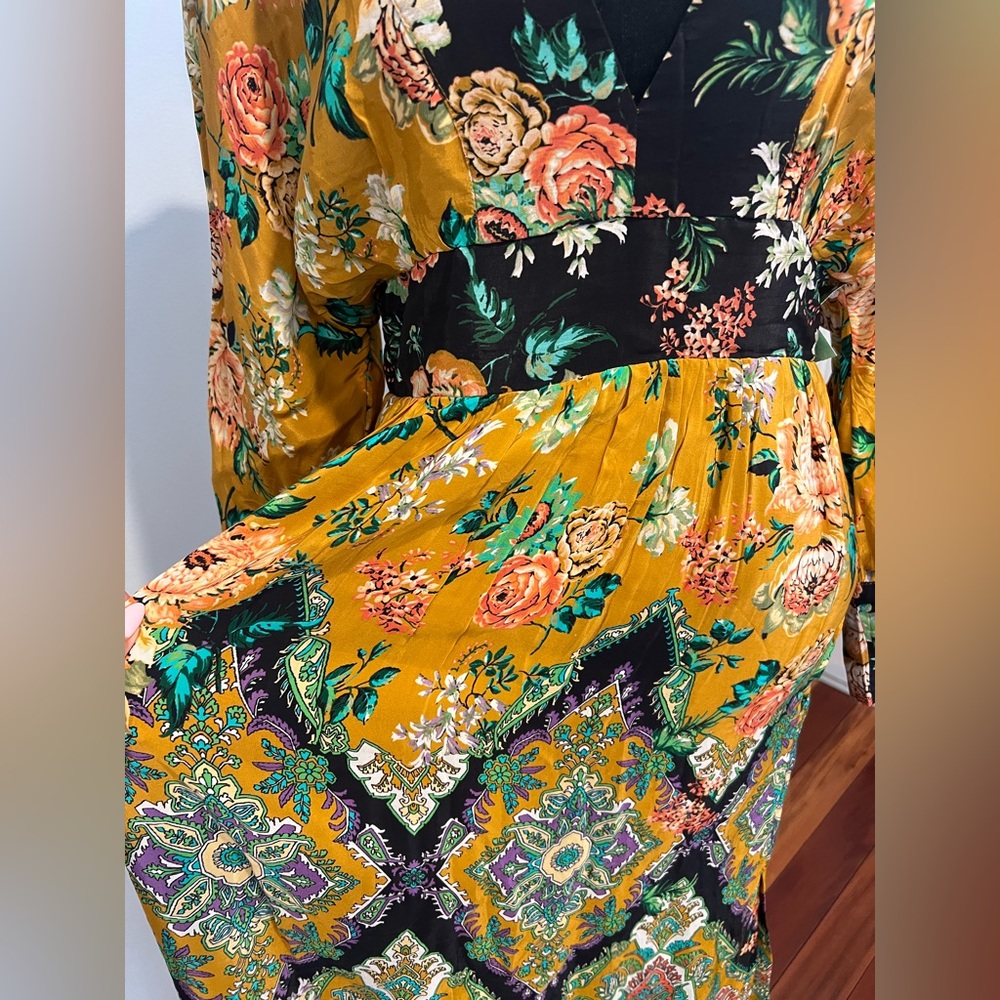 Anthropologie Printed V-Neck Maxi Dress - Picture 11 of 16